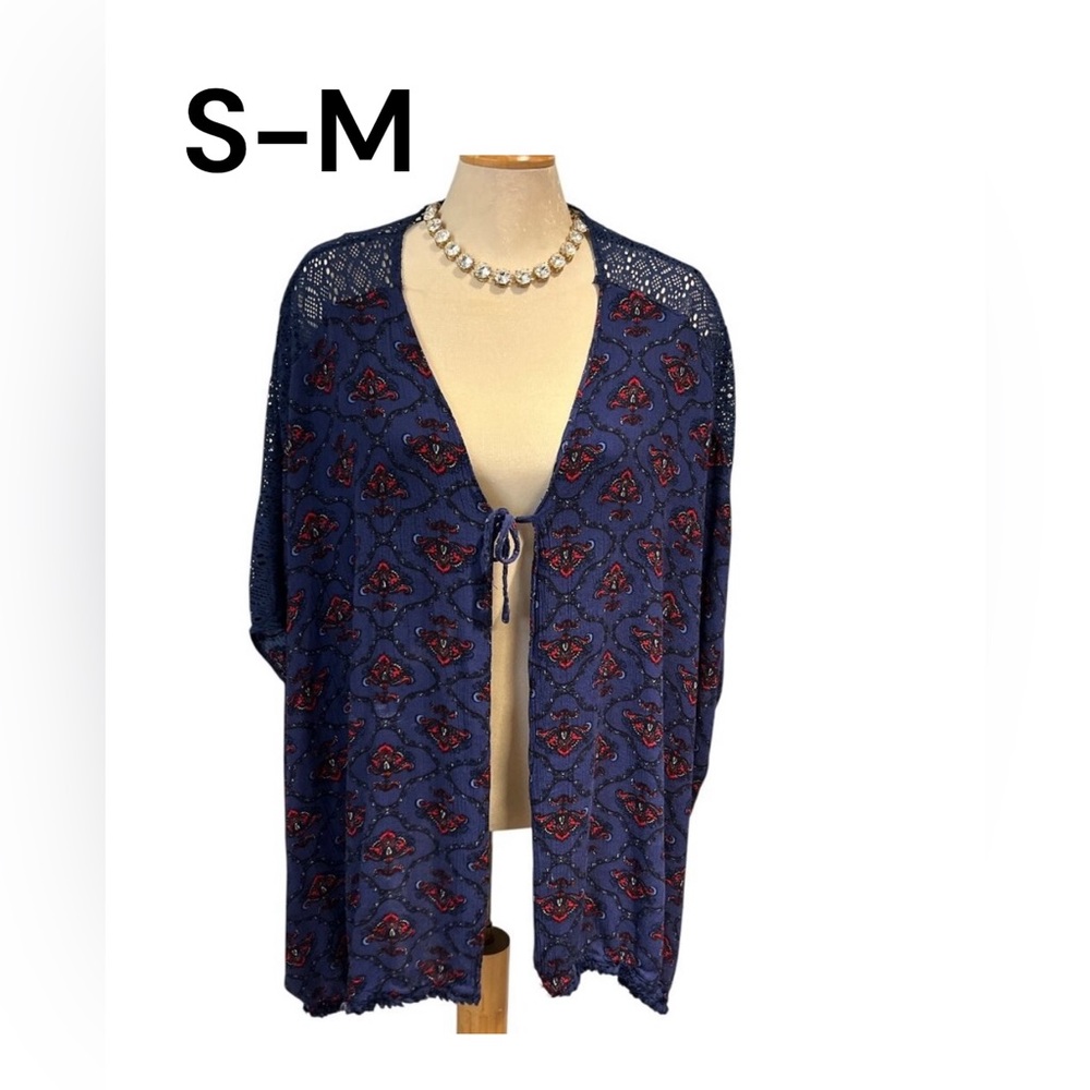 LA VIE EN ROSE Bathing Suit Coverup Blue Red Paisley Size S - M Tie Up Rayon